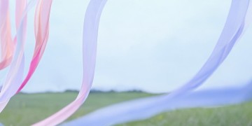任我飘摇这句歌词出自哪首歌？