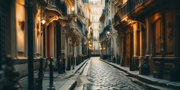 最紧要齐款巴黎世家出自哪首歌？